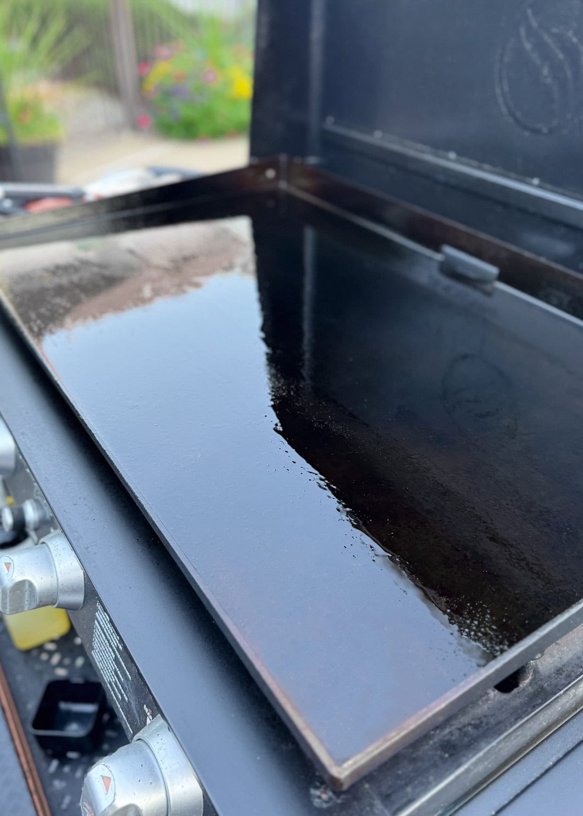 cleaned and oiled 36" Blackstone griddle